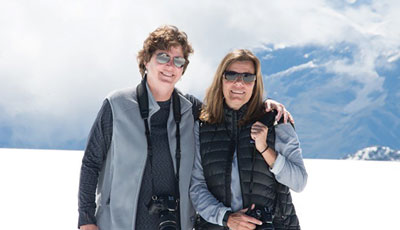 Jean Blackwell y Kim Williams Indianapolis, Indiana, EE.UU. Juntas visitaron EARTH por primera vez en 2007.