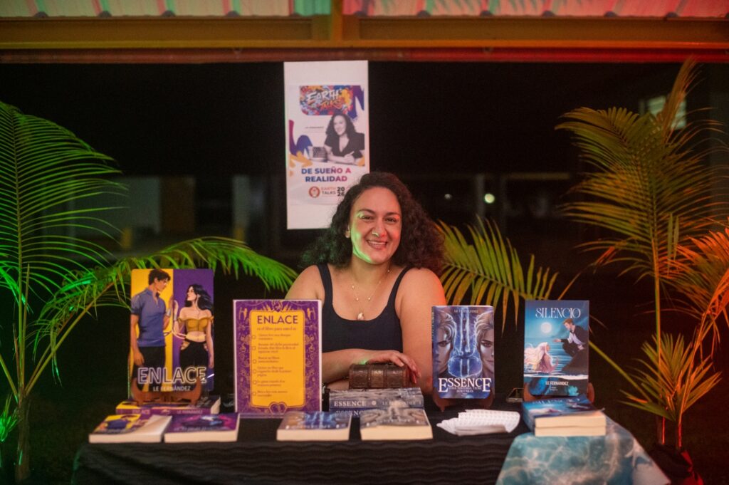 Author, Le Fernández, recounted her adventures, failures, and successes in publishing books.