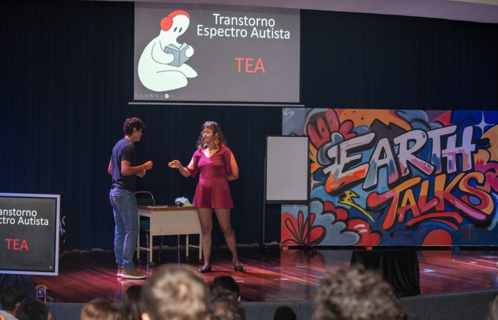 Fourth-year students Pablo Culajay del Cid and Alisa Chekhova demonstrated how to show empathy toward individuals who are neurodivergent.